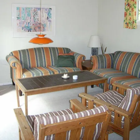 Two-bedroom Holiday In Vaeggerlose 6 * Bøtø By