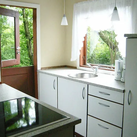 Two-bedroom Holiday In Vaeggerlose 6 Semesterbostad Bøtø By